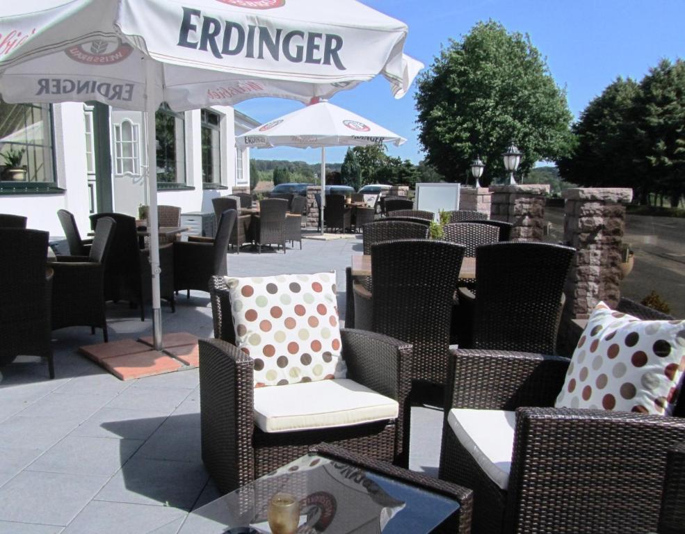 Akzent Hotel Cordes & Restaurant Am Rosengarten Sottorf Extérieur photo