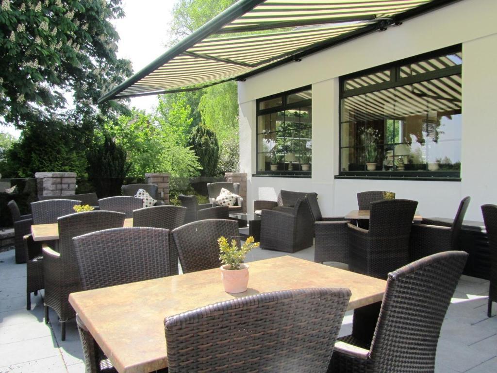 Akzent Hotel Cordes & Restaurant Am Rosengarten Sottorf Extérieur photo