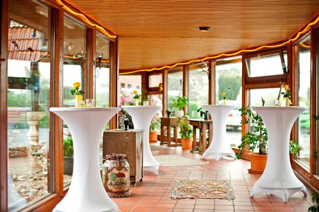 Akzent Hotel Cordes & Restaurant Am Rosengarten Sottorf Extérieur photo