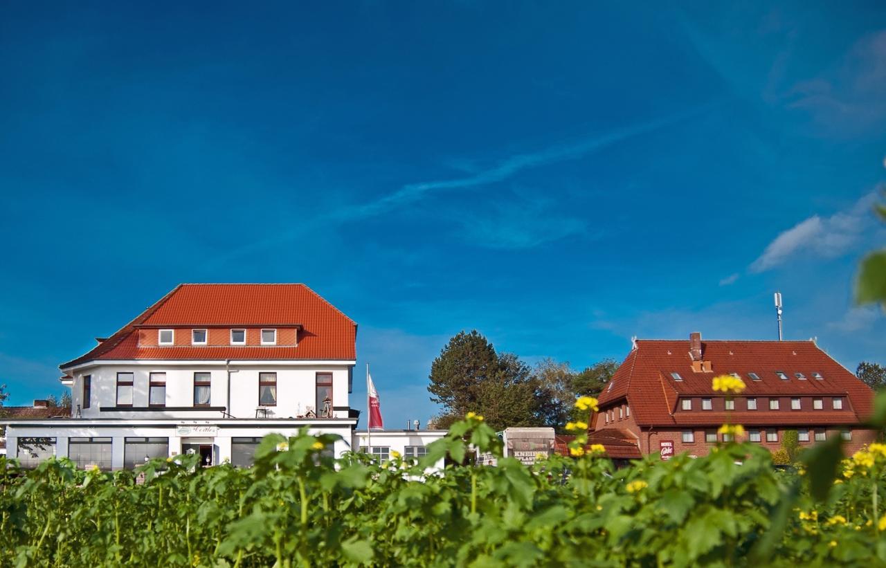 Akzent Hotel Cordes & Restaurant Am Rosengarten Sottorf Extérieur photo