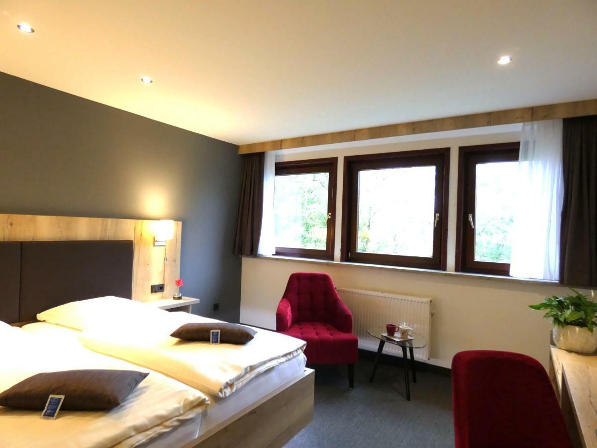 Akzent Hotel Cordes & Restaurant Am Rosengarten Sottorf Extérieur photo